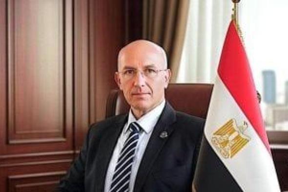 ​رئيس
"أمن
المنظمة
المصرية
لحقوق
الإنسان"
يهنئ
وزير
الداخلية
بعيد
الشرطة