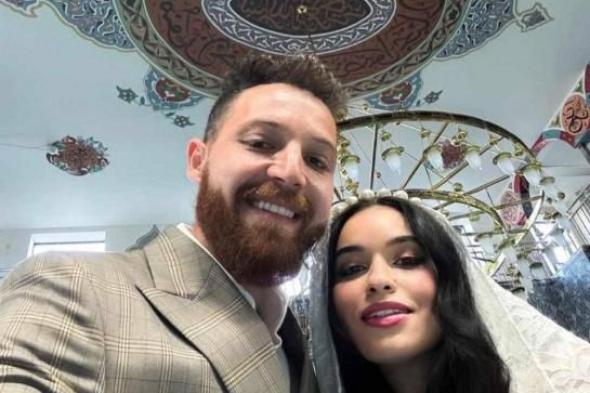 اتهامات
      وصراع
      على
      الطفل..الفنان
      المصري
      محمود
      حجازي
      يكشف
      كواليس
      أزمته
      مع
      زوجته