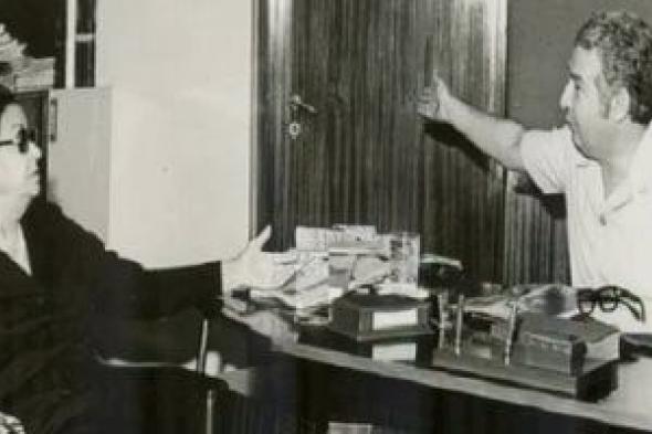 أم
كلثوم
مذيعة..
ثومة
فى
حوار
نادر
مع
إحسان
عبد
القدوس
عن
اختلاف
الأجيال