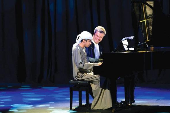 «همم موهوبة» تجمع موسيقياً عالمياً ومبدعاً إماراتياً على مسرح واحد