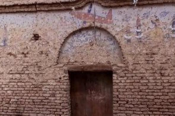 جدران
منازل
قنا
تحكى
التاريخ..
رسوم
المنازل
القديمة
تراث
حى
لا
يندثر..
صور