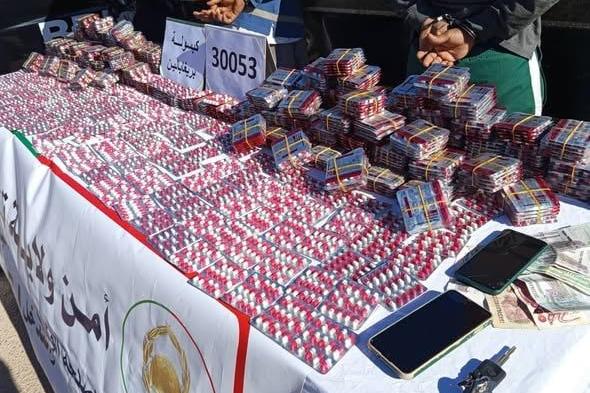 تندوف..
الإطاحة
بشبكة
إجرامية
وضبط
30
ألف
قرص
مهلوس