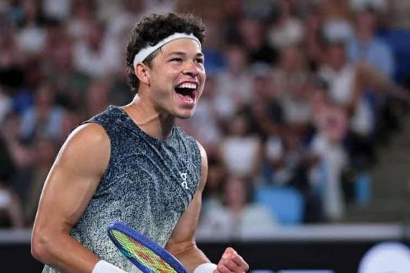 «رسالة
      كاميرا»
      لنجم
      تنس
      أمريكي
      تحير
      المشجعين