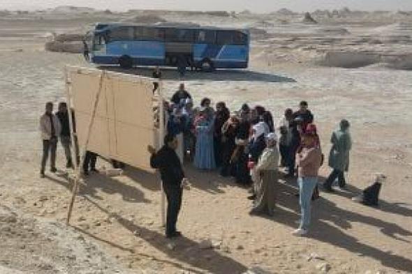 الشباب
والرياضة
بالوادى
الجديد:
وصول
ثالث
أفواج
رحلات
اعرف
بلدك
إلى
الفرافرة