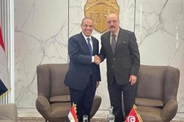 وزير
الخارجية:
ندعم
تسوية
سياسية
شاملة
تحفظ
وحدة
ليبيا