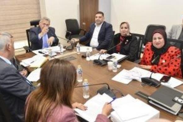 التعليم
بالنواب
تُدشن
خارطة
طريقها
التشريعية:
تطوير
شامل
لمنظومة
التعليم
والبحث
العلمى