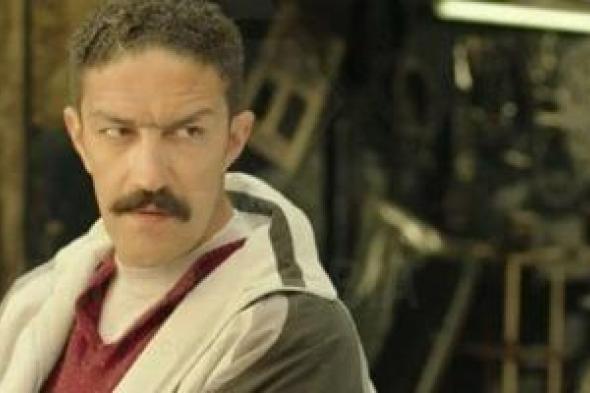 قسمة
العدل
الحلقة
9..
خالد
كمال
يضع
أبيه
«رشدى
الشامى»
فى
مأزق
بالوكالة