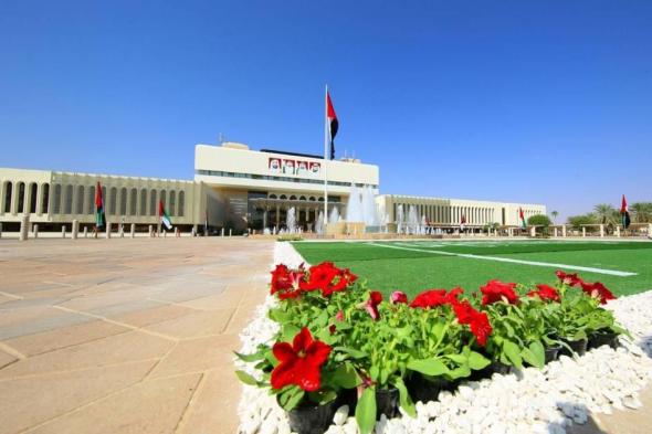 بلدية
      العين
      تنجز
      252
      ألف
      معاملة
      رقمية
      في
      2025