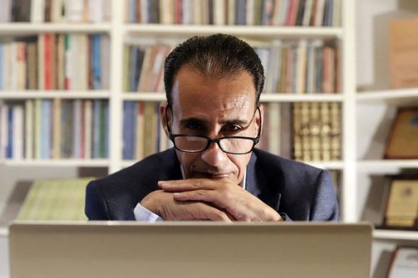 صاحب «البوكر» جلال برجس: تعلمت القفز عن كل ضغائن الوسط الثقافي