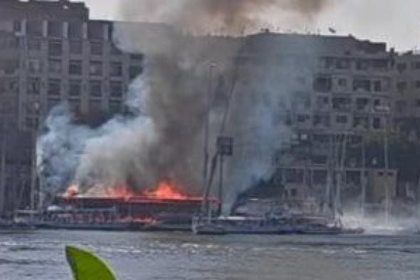 حريق
هائل
يلتهم
مطعما
على
كورنيش
أسوان