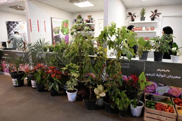 مهرجان
      الوثبة
      للزهور
      يحتفي
      برواد
      الابتكار
      الزراعي