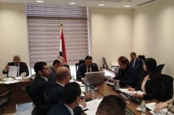 نقيب
المهن
الرياضية:
الحكومة
تجاهلتنا..
ووزير
الشؤون
النيابية
يرد:
الدليل
مشاركتك
بالمناقشات