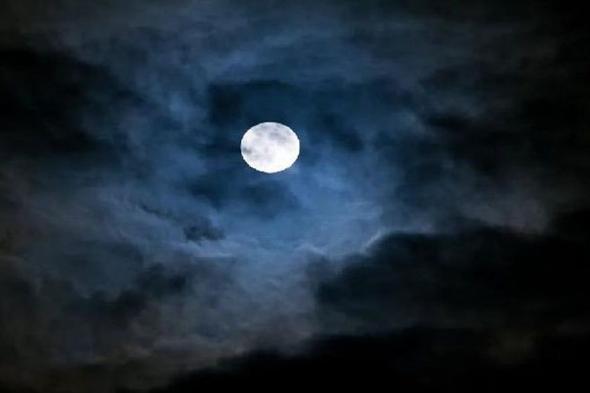 موعد
    ليلة
    النصف
    من
    شعبان
    1447..
    الدعاء
    المأثور
    فيها
    وحكم
    صيام
    يومها