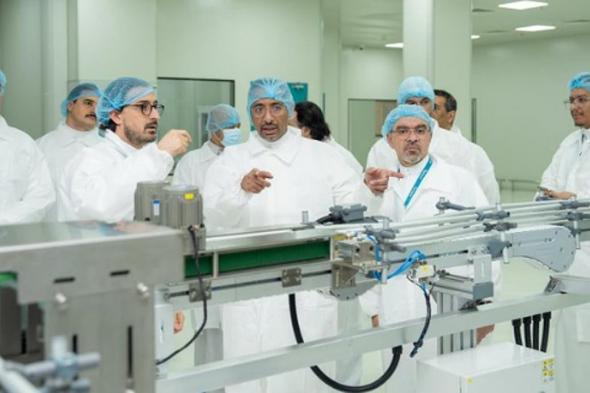 وزير
    الصناعة
    يدشّن
    خطوط
    إنتاج
    جديدة
    لتصنيع
    الأدوية
    والمستلزمات
    الطبية
    في
    جدة