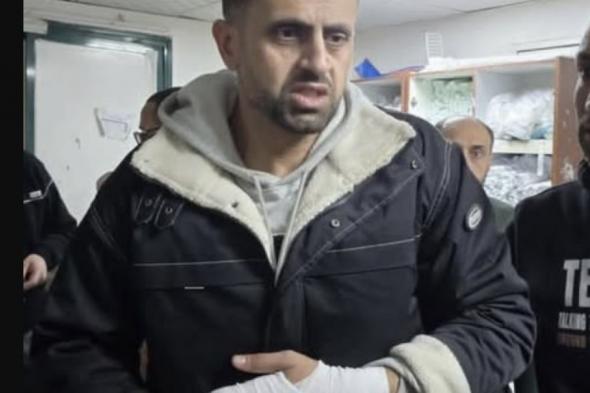 غزة:
مرسال
للأمن
تفتح
تحقيقا
وتفصل
موظفين
إثر
الحادثة
مع
"أبو
زعيتر"