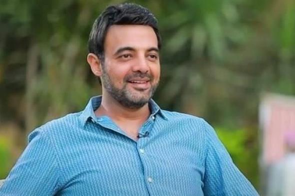 عمرو
      محمود
      ياسين
      يرد
      على
      مزاعم
      تقديم
      قصة
      ياسمين
      عبد
      العزيز
      في
      مسلسله
      الجديد