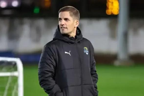 حكاية
      أغرب
      من
      الخيال..
      "ChatGPT"
      يطيح
      بمدرب
      سوتشي
      الروسي