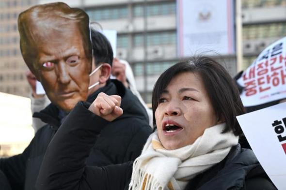 كوريا
      الجنوبية
      تطلب
      محادثات
      عاجلة
      مع
      واشنطن
      بعد
      تهديد
      ترامب
      برسوم