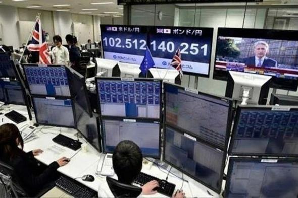 الأسهم
    البريطانية
    تغلق
    على
    ارتفاع
    وتباين
    الإسترليني
    أمام
    الدولار
    واليورو