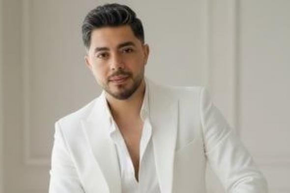 الملحن
خالد
سلطان
يكشف
تفاصيل
أغنية
دورى
بيا
يا
دنيا
دورى
فى
مسلسل
على
كلاى