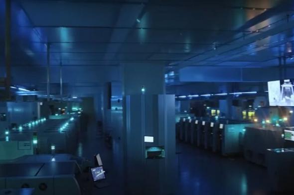 يُنتج
      هاتف
      "في
      كل
      ثانية"..
      "شاومي"
      تكشف
      عن
      مصنع
      هواتف
      ذكية
      "يعمل
      في
      الظلام
      الدامس"