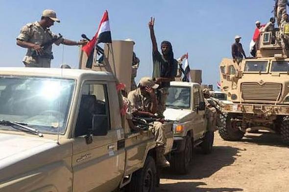 اليمن..
«ألوية
العمالقة»
تسلم
مهام
تأمين
حي
السفارات
بعدن
للأمن
الوطني