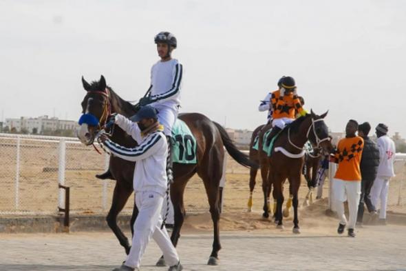 ميدان
فروسية
القريات
يقيم
حفل
سباقه
السابع