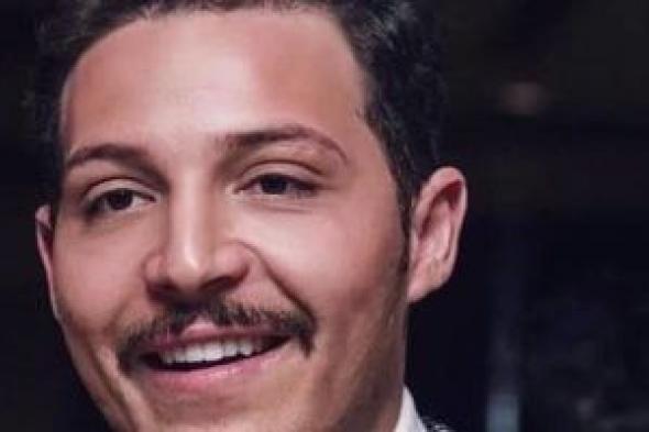 إخلاء
سبيل
الفنان
محمود
حجازى
بكفالة
10
آلاف
جنيه
فى
واقعة
ضرب
زوجته