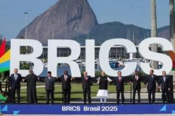 خبير
اقتصادي:
«بريكس»
يمكنه
المساهمة
فى
تخفيف
عبء
الديون