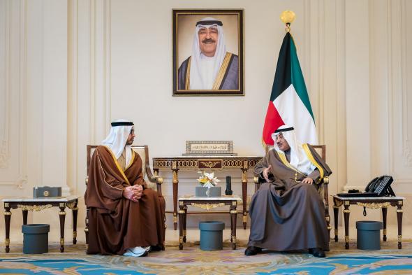 ولي عهد الكويت يبحث مع عبدالله بن زايد مسارات التعاون الثنائي