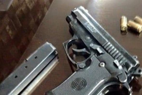 السجن
3
سنوات
لمتهم
بإحراز
سلاح
نارى
بدون
ترخيص
بقسم
الكوثر
فى
سوهاج