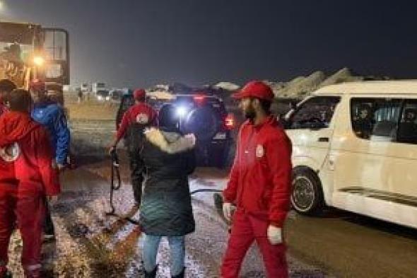 الهلال
الأحمر
يدفع
بفرق
الطوارئ
والسيول
إثر
انفجار
ماسورة
بالتجمع