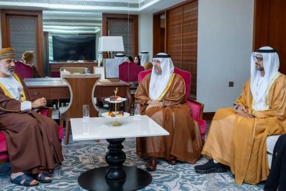 طارق
      الطاير
      يبحث
      تعزيز
      التعاون
      البرلماني
      مع
      عمان