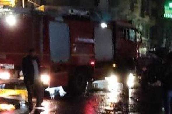 إصابة
9
أشخاص
باختناق
إثر
اندلاع
حريق
فى
مول
أجهزة
منزلية
بدمنهور