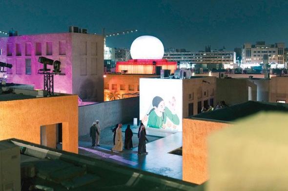 دبي تنسج حكايات الإبداع بجداريات ملهمة