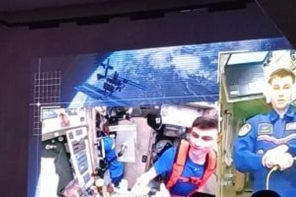 رائد
روسى
يكشف
كواليس
العيش
فى
الفضاء
عبر
اتصال
مباشر
بالأهرامات