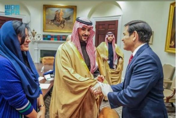 وزير
    الدفاع
    يستعرض
    العلاقات
    الإستراتيجية
    وآفاق
    الشراكة
    مع
    وزيري
    الخارجية
    والحرب
    الأمريكيين