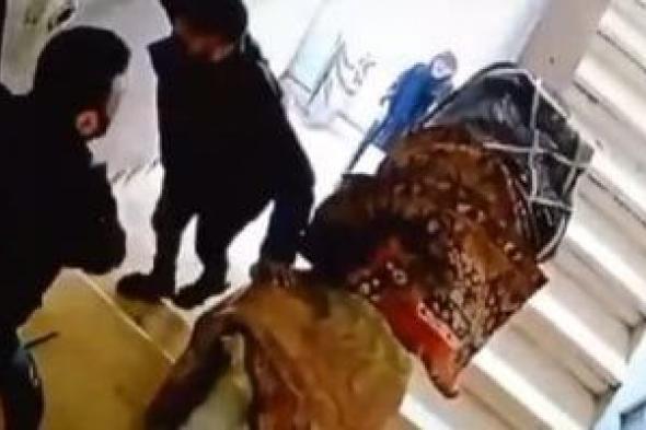 ننشر
التقرير
الطبى
لتشويه
وجه
سيدة
بيد
زوجها
لرغبتها
فى
الخلع
بالعجوزة