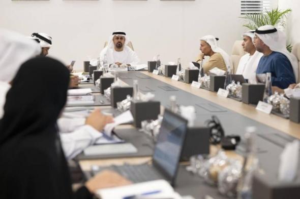 ذياب
      بن
      محمد
      بن
      زايد:
      «قطارات
      الاتحاد»
      رسخت
      المكانة
      الريادية
      للإمارات