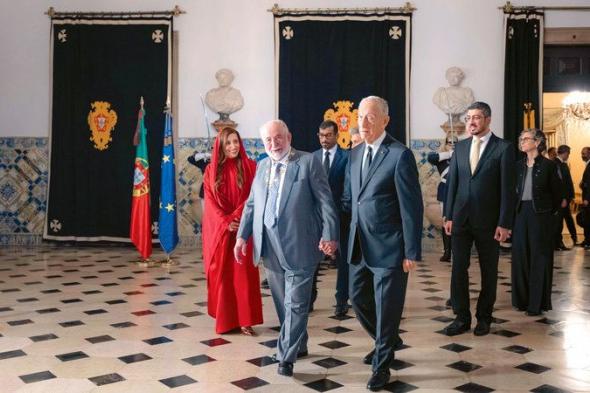 الرئيس البرتغالي يمنح حاكم الشارقة أعلى وسام شرف ثقافي سيادي