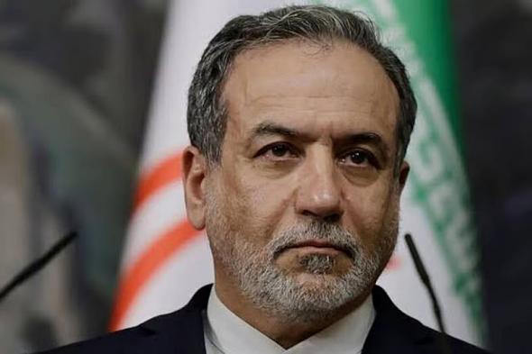 وزير
    الخارجية
    الإيراني:
    جاهزون
    لجميع
    الاحتمالات