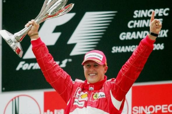 شوماخر
      لا
      يعرف
      أنه
      بطل
      العالم
      7
      مرات