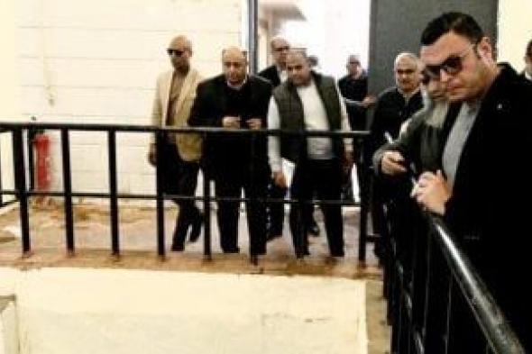 وزير
الإسكان
يتفقد
مشروع
الإسكان
المتوسط
وتطوير
الطرق
ومحطة
رفع
مياه
بـ
٦
أكتوبر