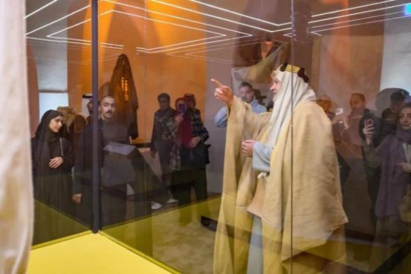 ألوان
العالم
تلتقي..
البشت
الحساوي
يجذب
زوارًا
دوليين
في
قلب
الأحساء