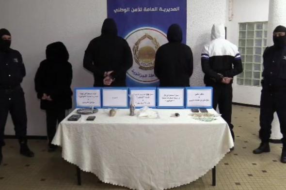 عنابة..
توقيف
3
اشخاص
و
حجز
239
غرام
من
الكوكايين