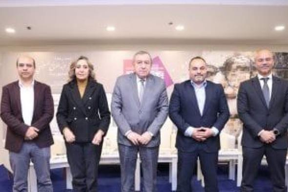 بمشاركة
مصر
الخير
عضو
التحالف
الوطنى..
ندوة
بمعرض
القاهرة
الدولى
للكتاب