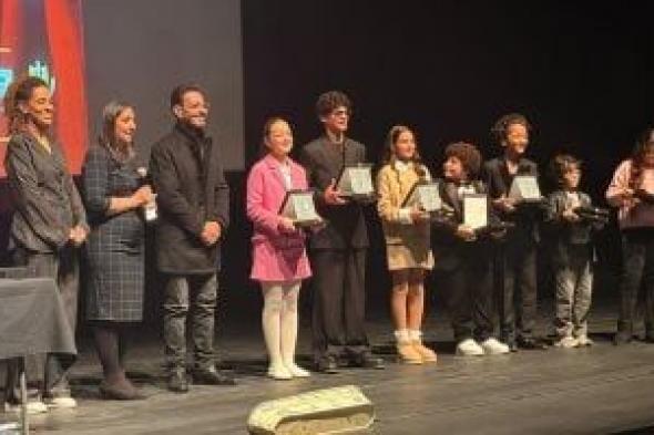 مهرجان
حكاوى
يكرم
أطفال
مسلسل
لعبة
وقلبت
بجد
بافتتاح
دورته
الـ15