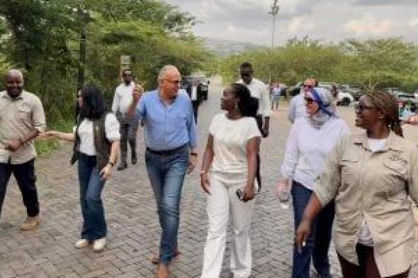 وزير
الرى:
محمية
نيانديونغو
برواندا
مثالا
عمليا
على
دمج
الاعتبارات
البيئية
في
التخطيط
الحضري