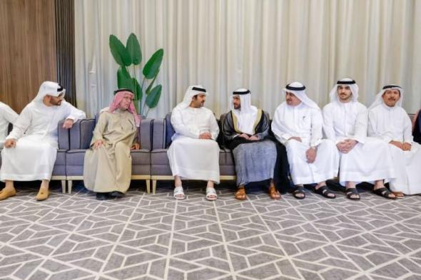 مكتوم
      ومنصور
      بن
      محمد
      يحضران
      أفراح
      الحمادي
      والرفيع