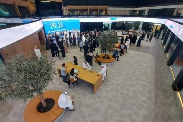 72.6
      مليار
      درهم
      أرباح
      10
      بنوك
      بنمو
      15.6%
      خلال
      2025